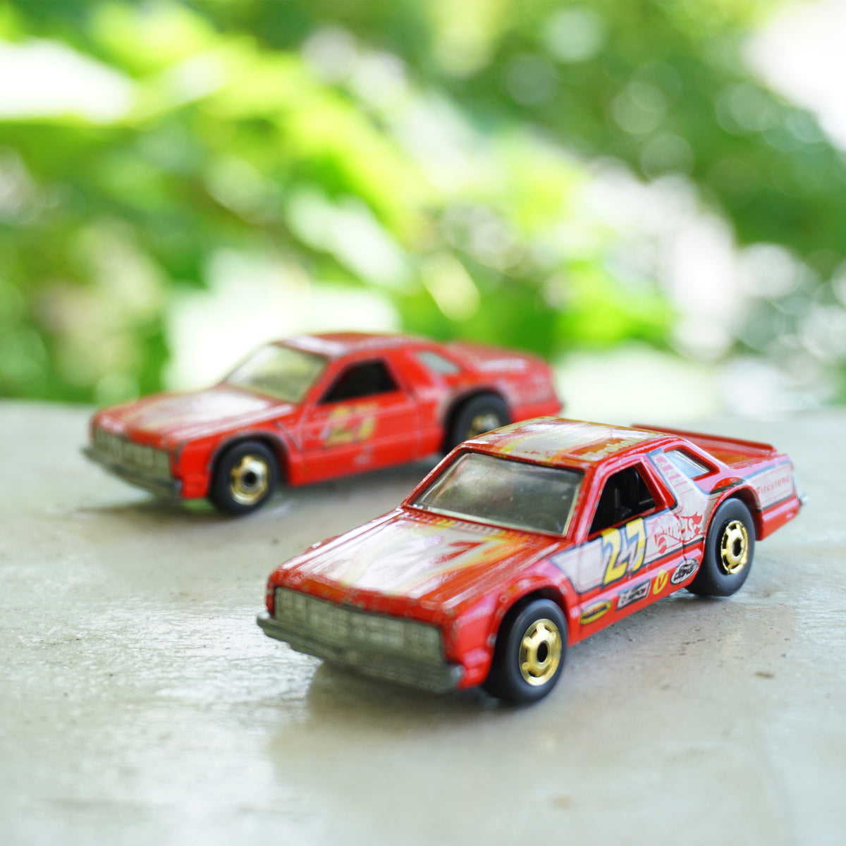 1981 Lot of 2 Vintage HOT WHEELS Frontrunnin' Fairmont 27