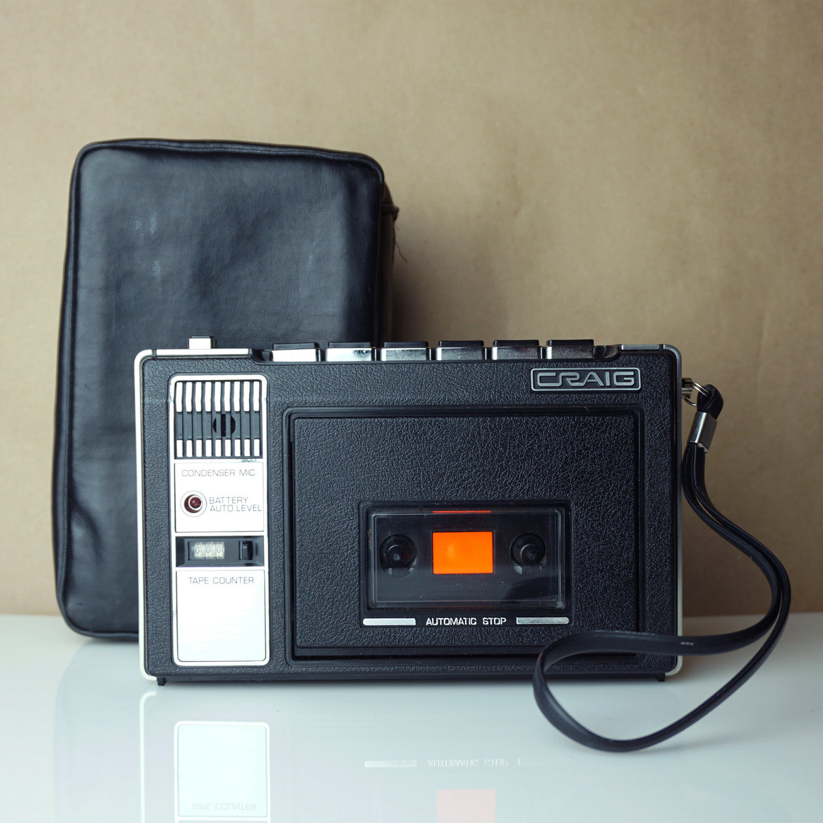 1970s Vintage CRAIG 2629 Compact Portable Cassette Recorder with Black –  Sustainable Deco, Inc.