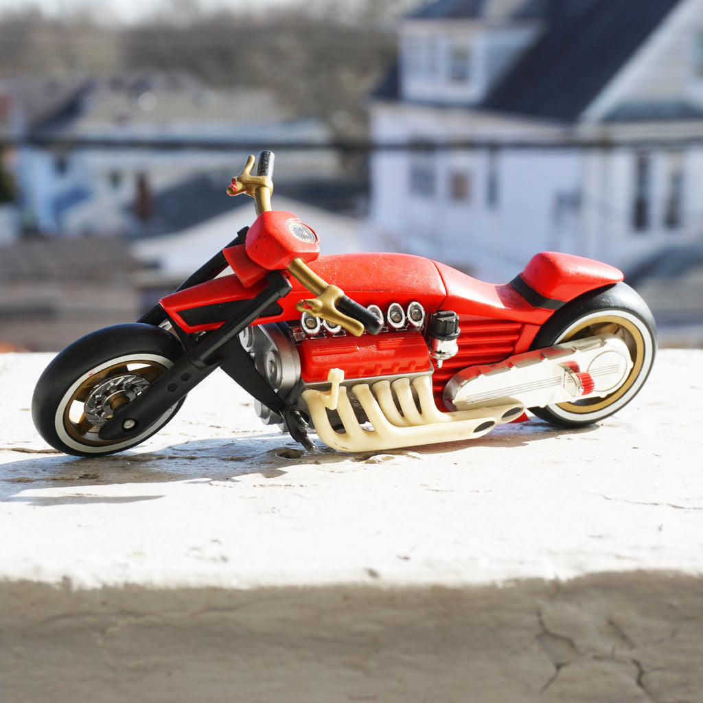 2003 Metal Collection HOT WHEELS Ferenzo 1:18 Red Motorcycle with Gold Spokes