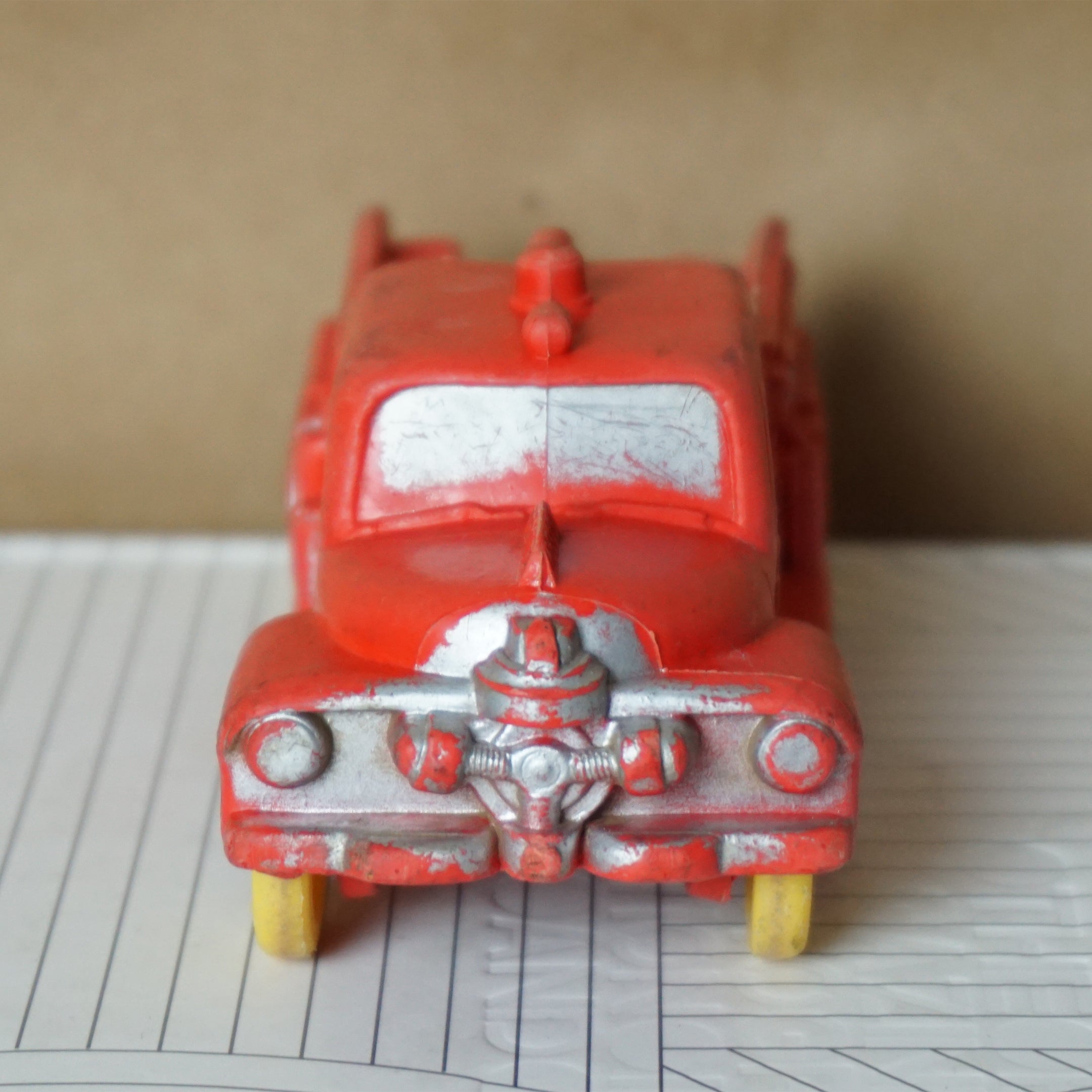 1950s 2x Vintage AUBURN Rubber Toy Vehicles. 576 Police Car & 524 Firetruck.