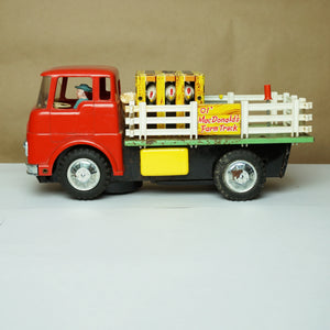 1960s Vintage FRANKONIA  Ol' Mc Mac Donald's Farm Truck Tin Toy. Made in Japan.