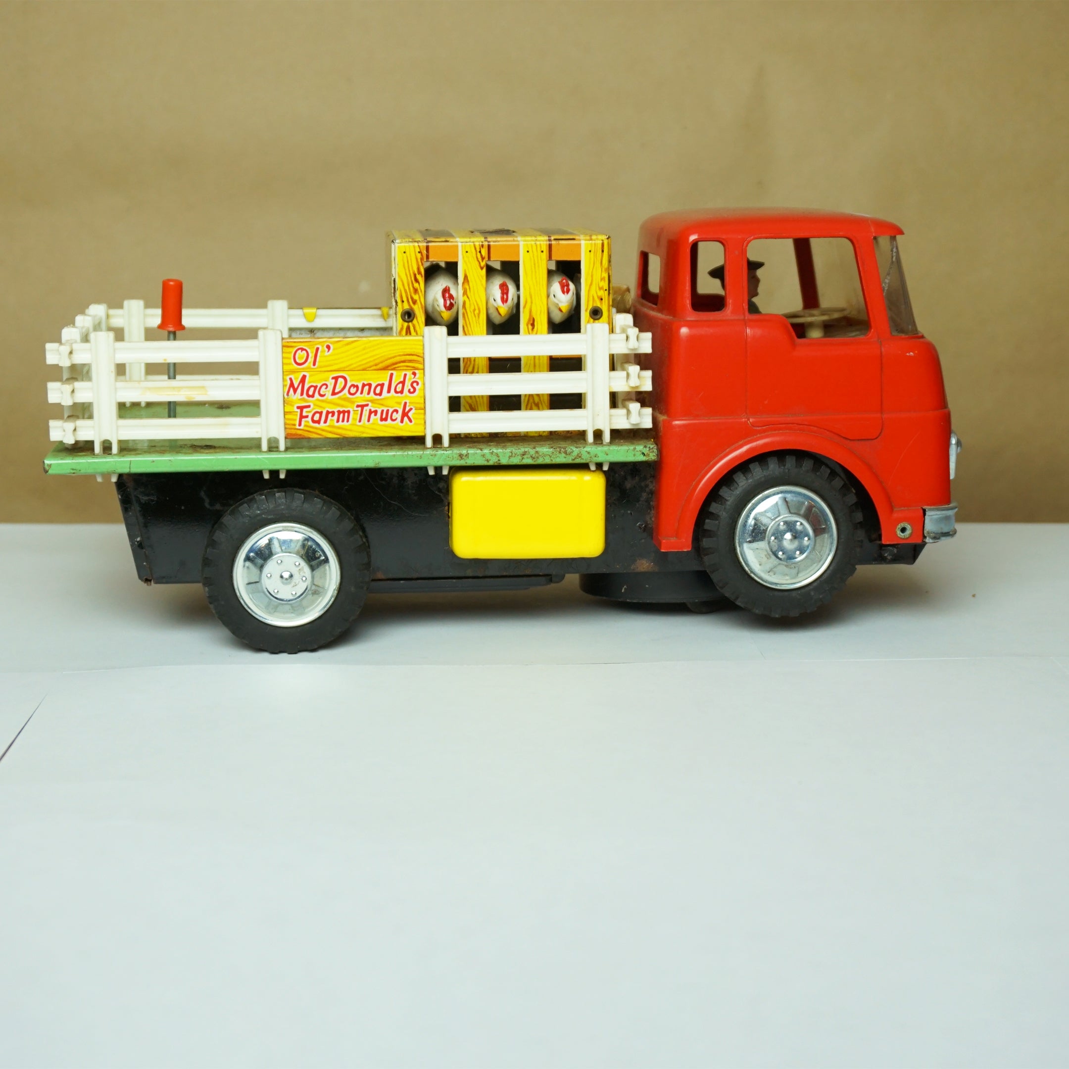 1960s Vintage FRANKONIA  Ol' Mc Mac Donald's Farm Truck Tin Toy. Made in Japan.