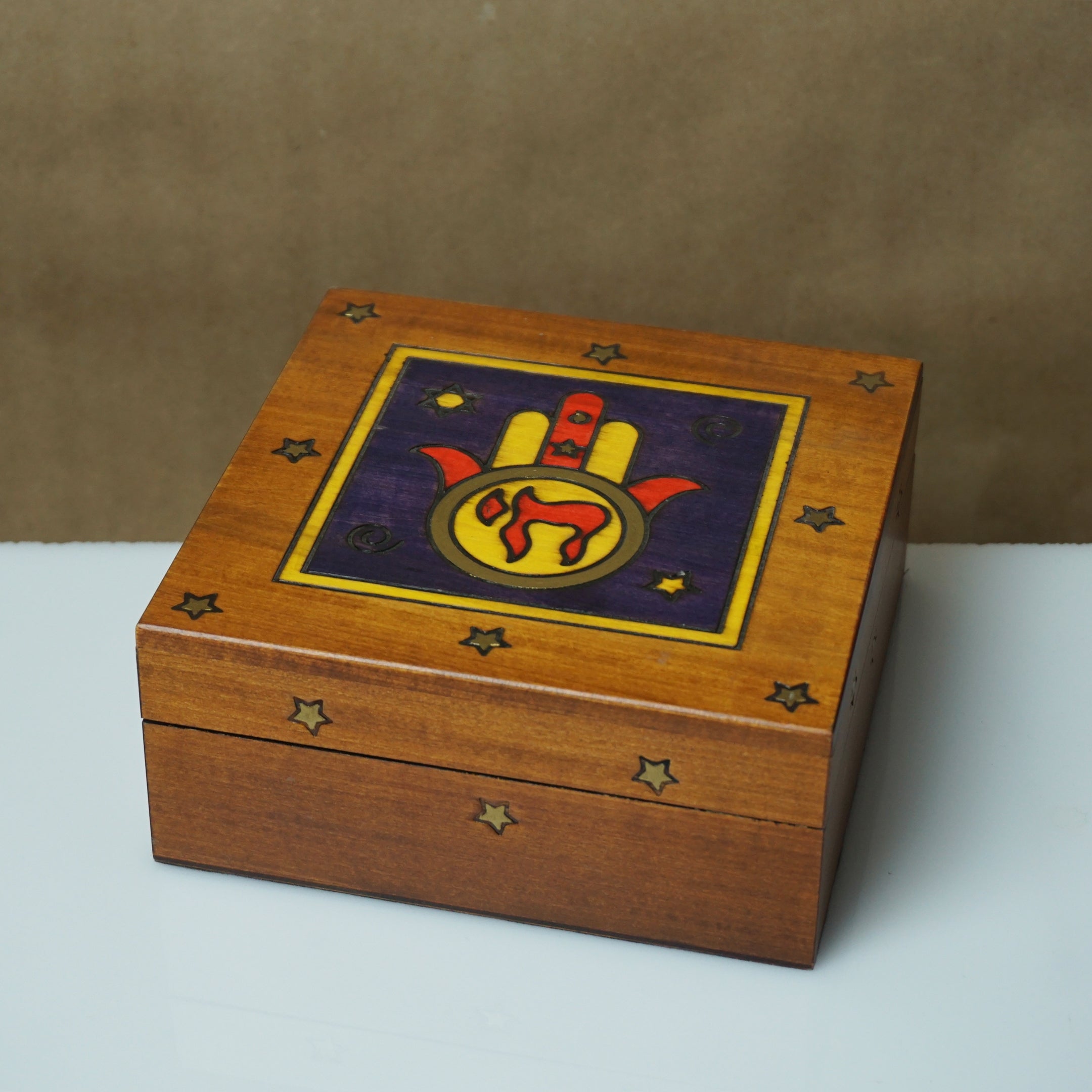 Handcrafted ENCHANTED WORLD of BOXES Q-20 Chai within a Hamsa Linden Wood Box