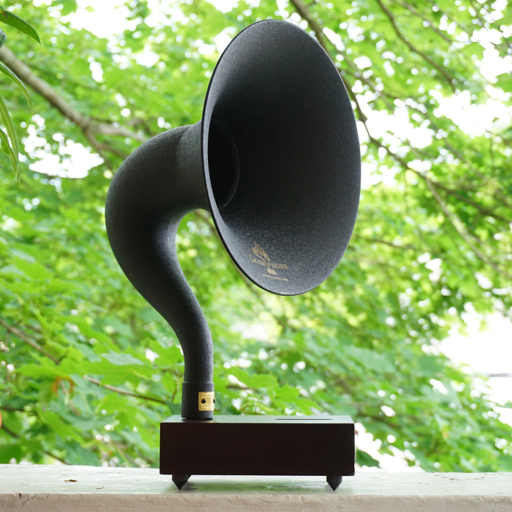 2014 RH Walt Gramophone Iphone. Acoustically Amplified Sound. Model 3605-0808.