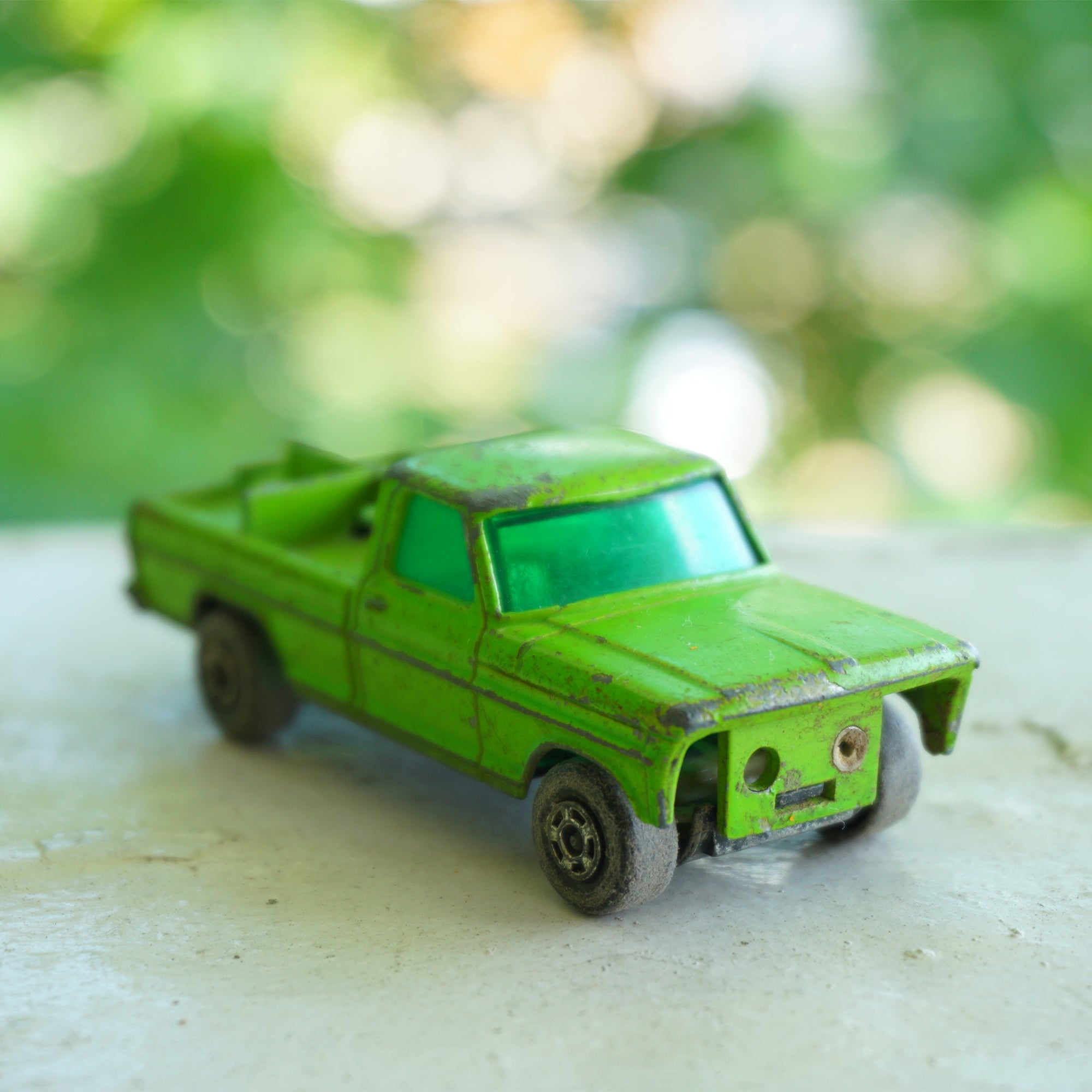 1968 Vintage Diecast MATCHBOX Superfast No. 50: Green Kennel Truck