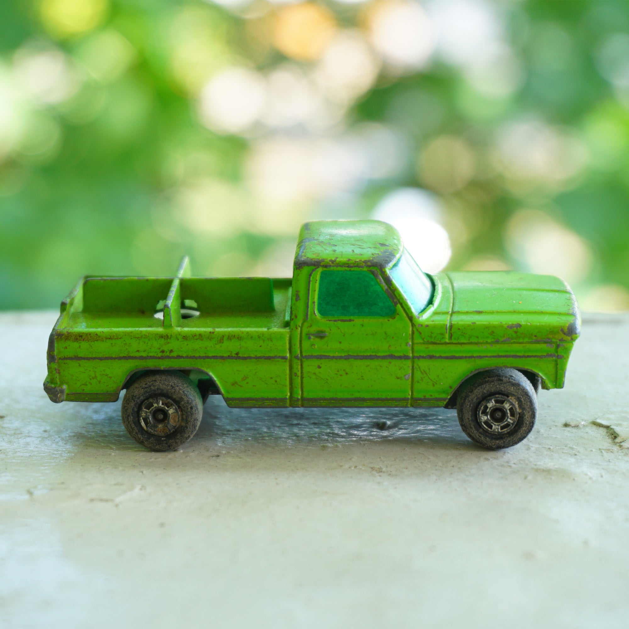 1968 Vintage Diecast MATCHBOX Superfast No. 50: Green Kennel Truck