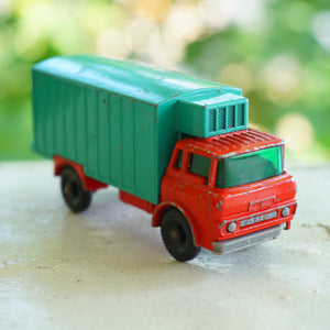 1967 Vintage Diecast MATCHBOX Series No. 44: Refrigerator Truck. Made in England by Lesney. G.M.C.
