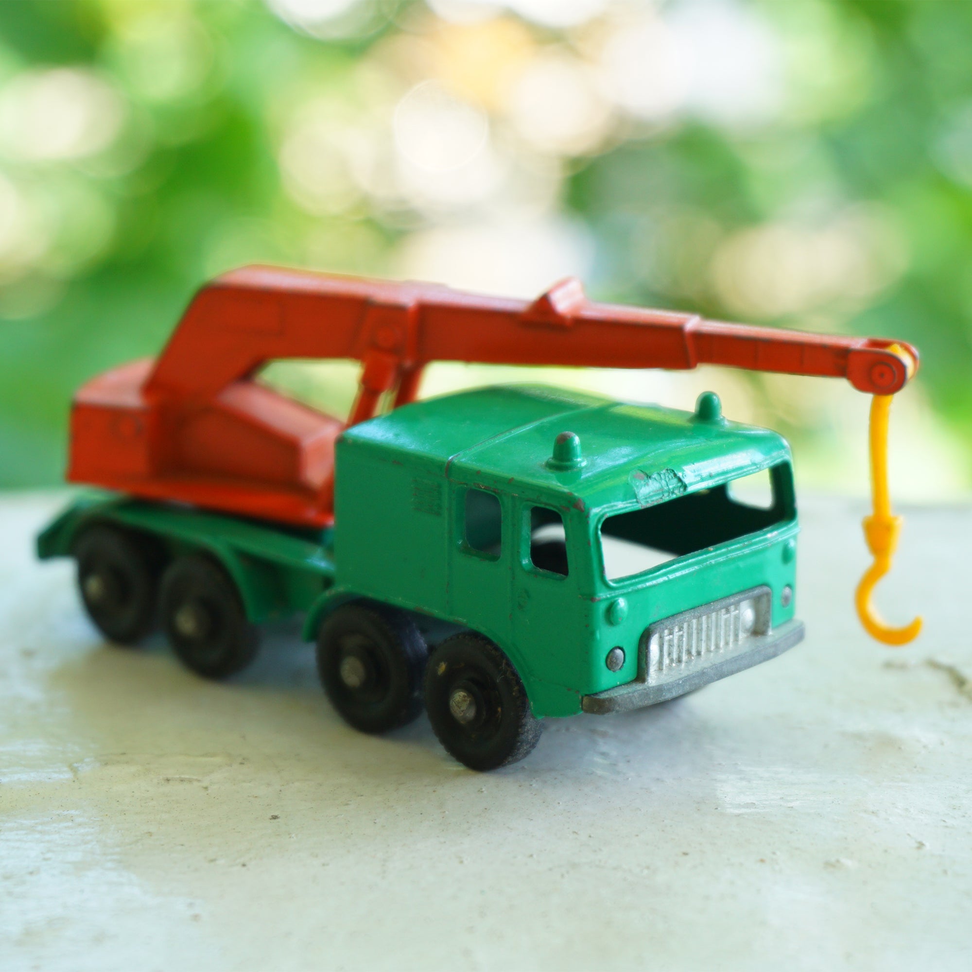1965 Vintage Diecast MATCHBOX Series No. 30: 8 Wheel Crane. Made in England by Lesney.