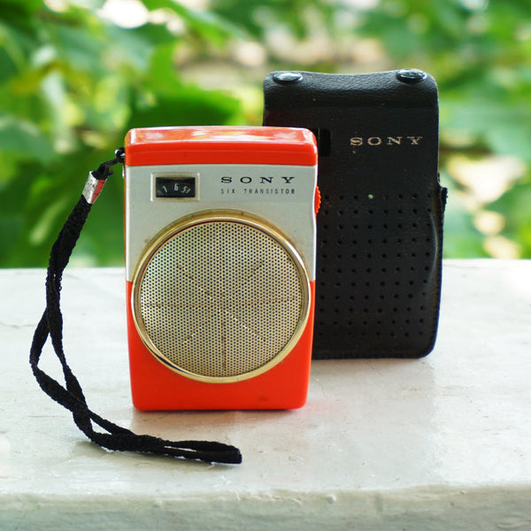 1960s Rare Vintage SONY Six Transistor Orange Pocket Radio with Leather  Case. Model: TR-620. Made in Japan.