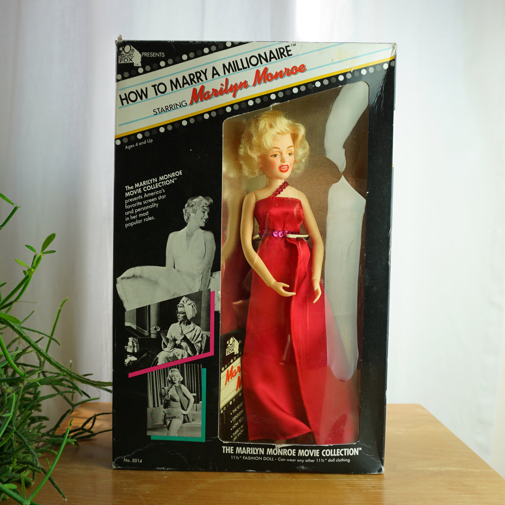 1982 Vintage "How to Marry a Millionaire" MARILYN MONROE 11.5" Fashion Doll. TRISTAR No.5014