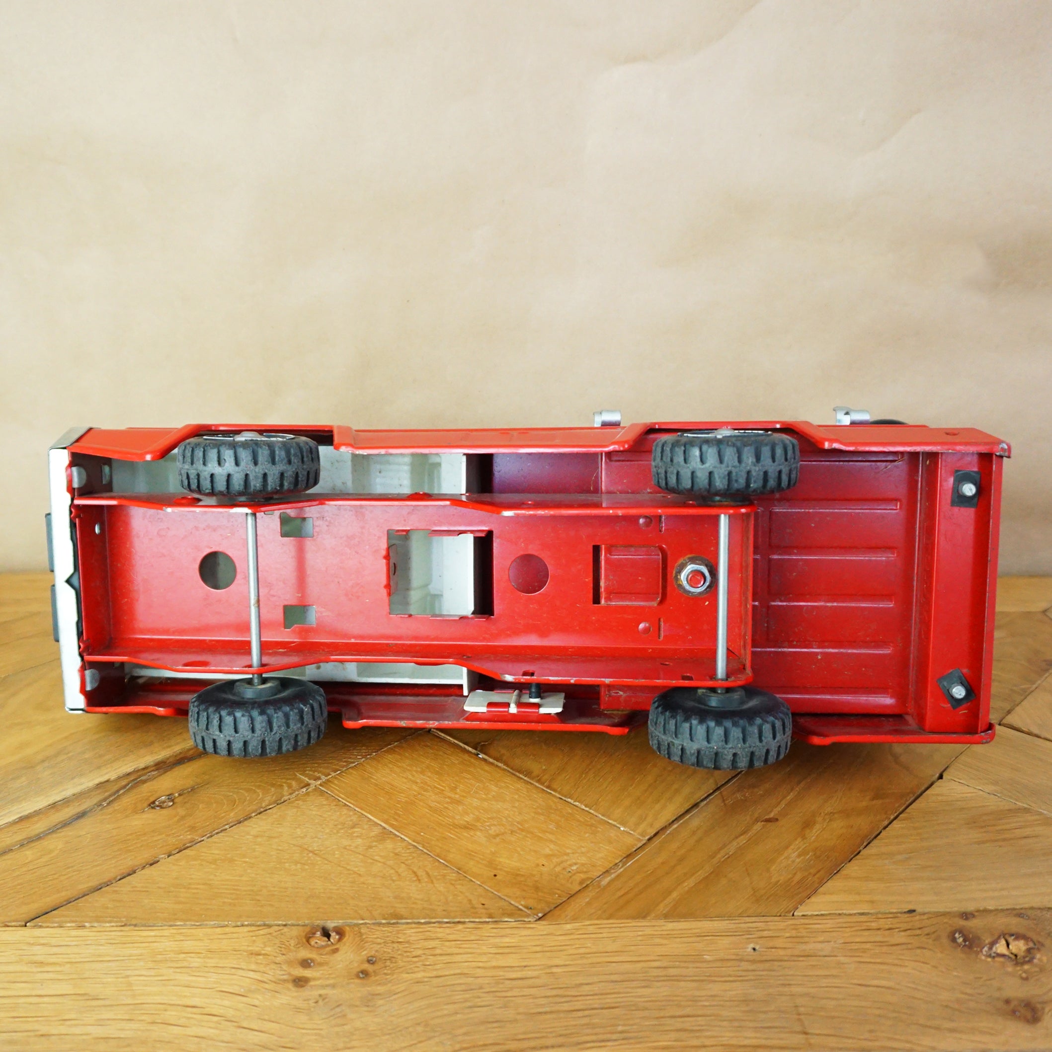 1960s Vintage 17" TONKA Large Snorkel Fire Truck with Extending Bucket and Hose