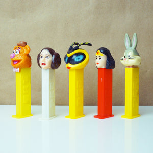 Set of (5) Vintage PEZ Dispensers: Fozzie, Leia, Bee, Wonder Woman, Bugs Bunny