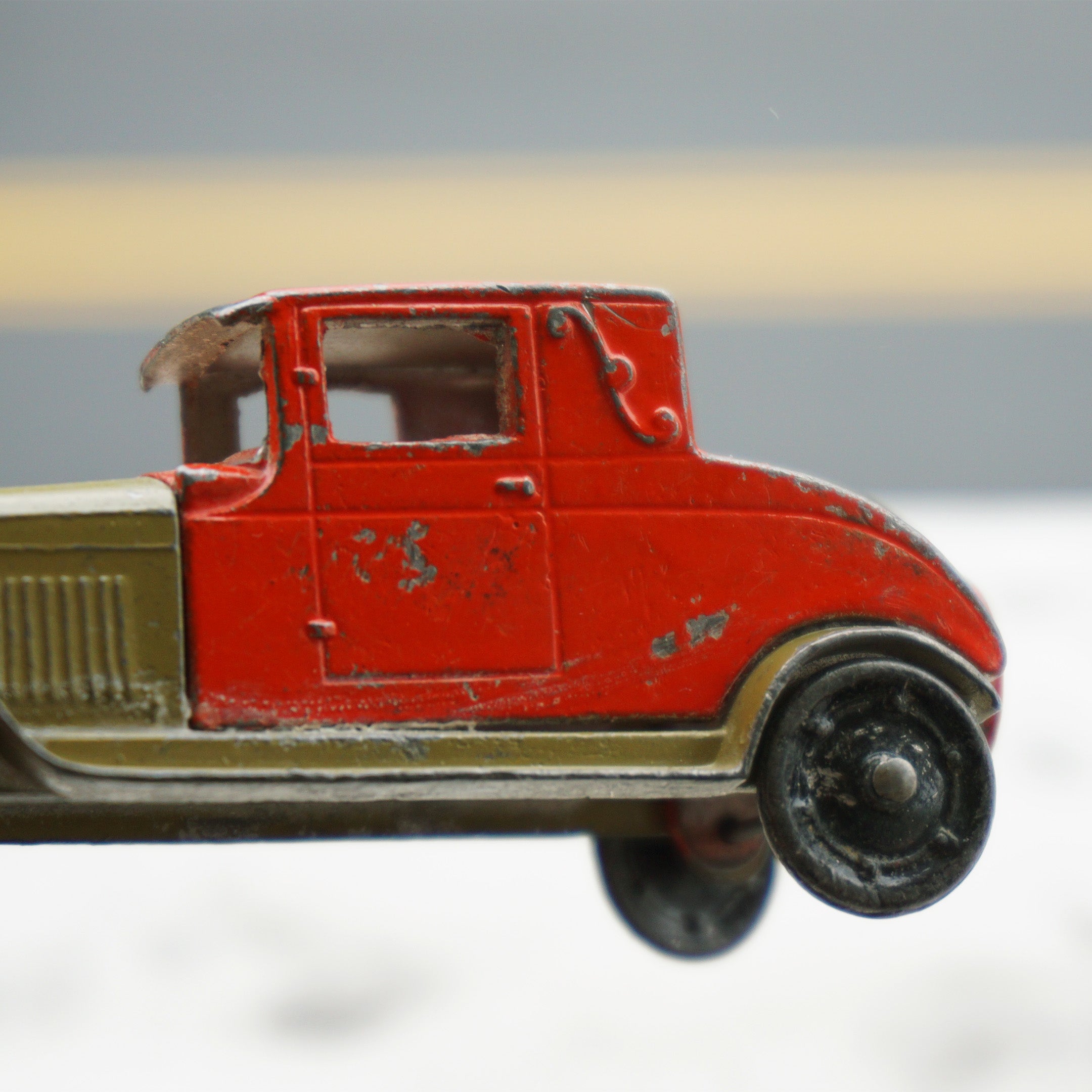 1927 Vintage Diecast TOOTSIETOY Red and Gold Oldsmobile Coupe Toy Car