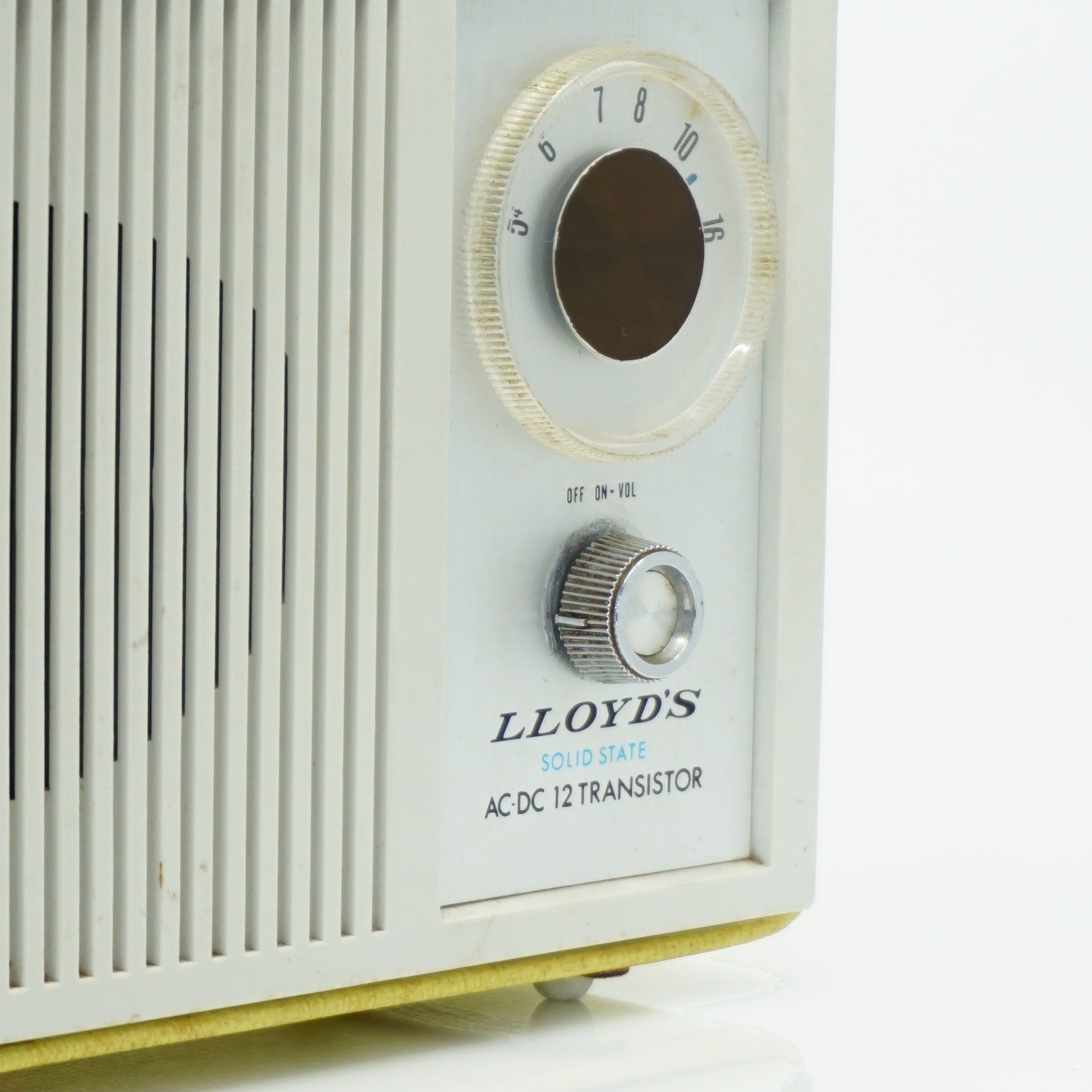 Vintage Google Home. Mid-Century Lloyd's Solid State AC-DC 12 Transistor Radio. Made in Japan.