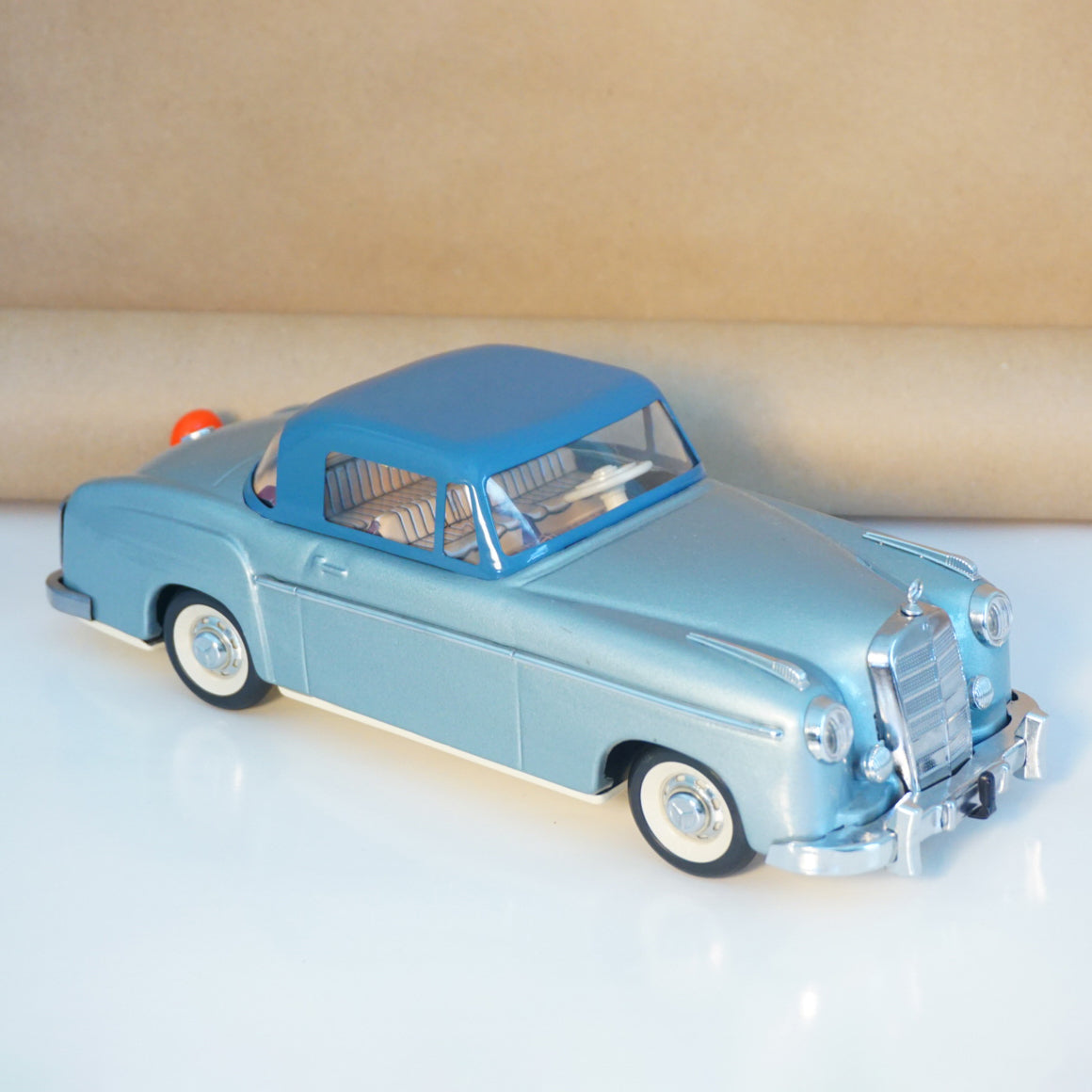 SCHUCO Rollfix #1085 Mercedes-Benz 220S: Blue Coupe