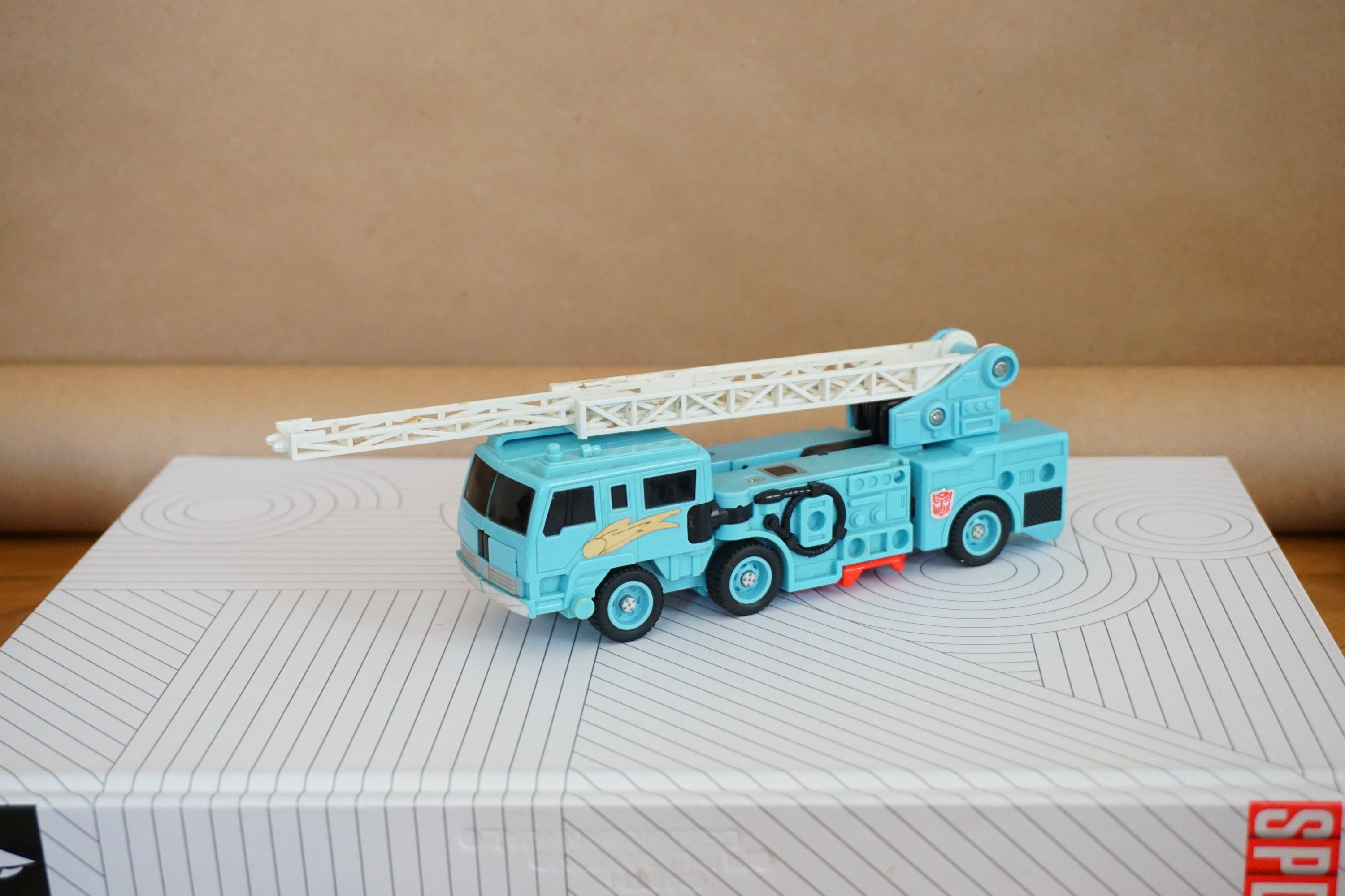 1986 Vintage HASBRO TAKARA Transformer G1 Protectobot (Defensor Combiner): Hotspot (P5) Blue Fire Truck Figure. Made in Japan.