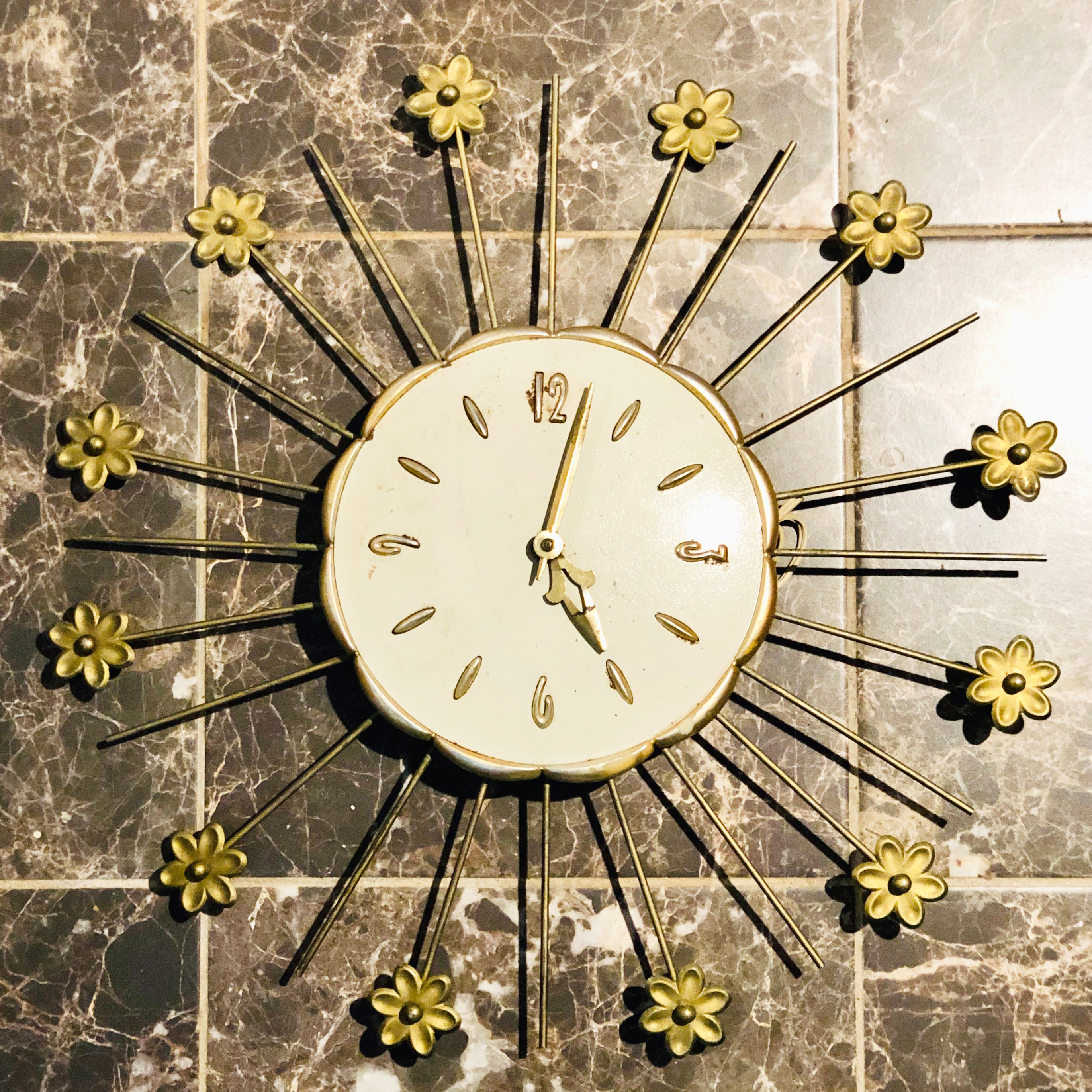 1963 Mid Century Starburst Robertshaw Controls Company Flowers Wall Clock. Made in USA.